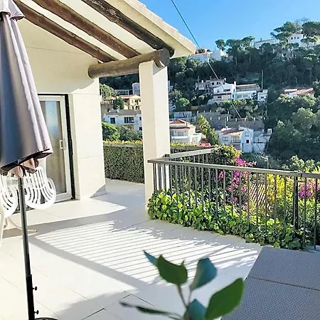 Willa Mediterranean Investingspain Sea View And Pool Lloret de Mar